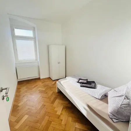 Leoben 3 3 People 4 Apartament
