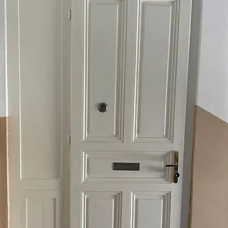 Apartament Leoben 3 3 People 4 *